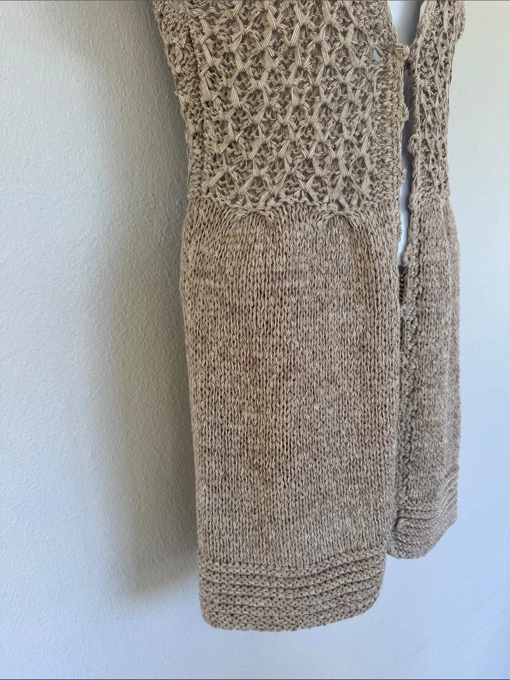 Venue beige crochet knit textured weave sleeveless hook and eye vest size medium